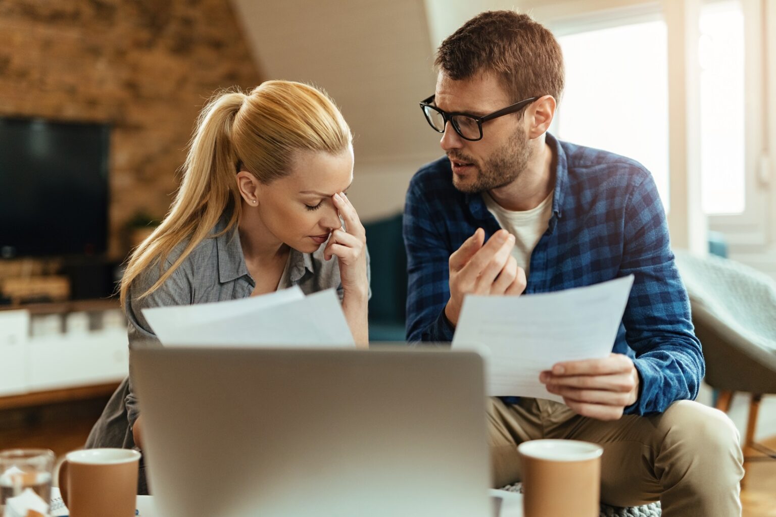 Den Schuldenberg meistern: Tiefes Verständnis und klare Strategien als Grundsteine erfolgreicher Schuldenreduzierung. Foto: Finanzmann.com